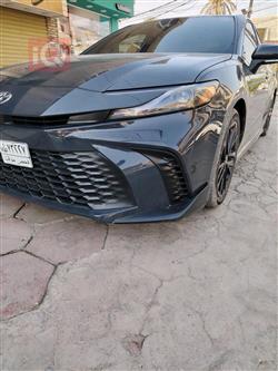 تۆیۆتا کامری